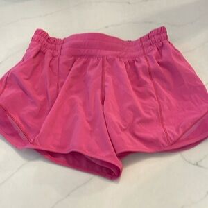 Lululemon Hottie hot shorts Hot PINK size 6